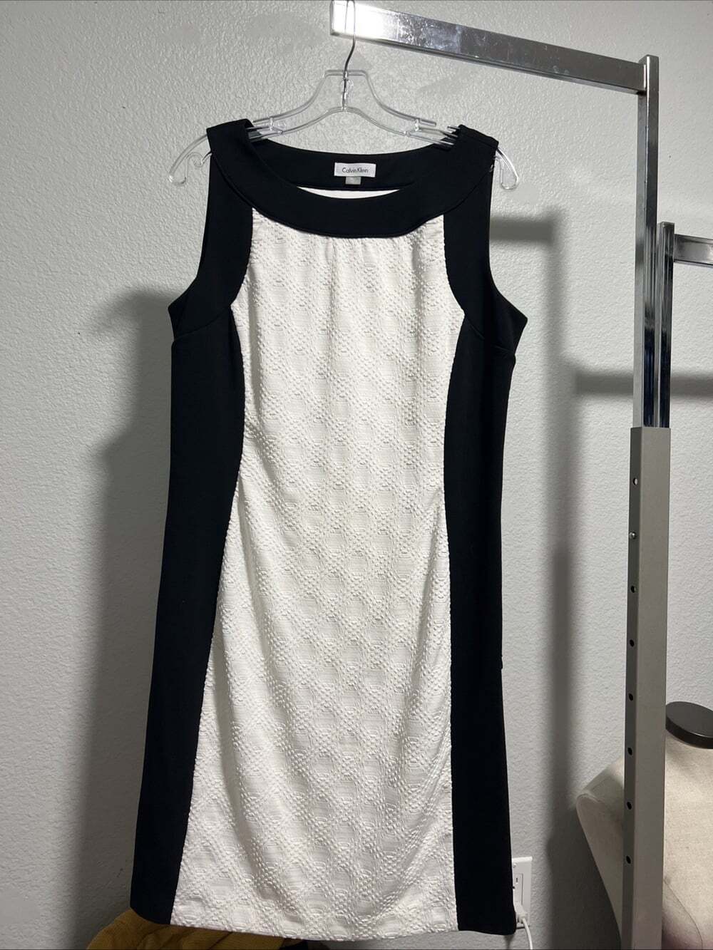 Calvin Klein Womens Black White Textured Colorblock Sheath Dress Size 1 Side Zip